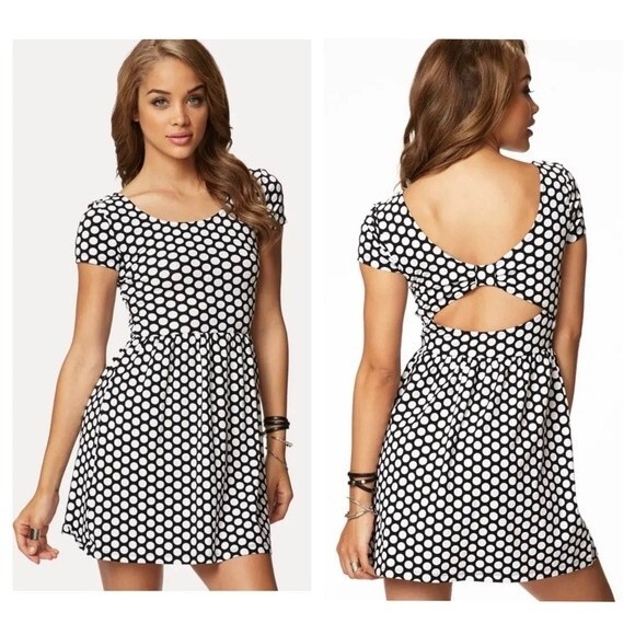 Black and white open back cotton dress size small - Picture 1 of 7